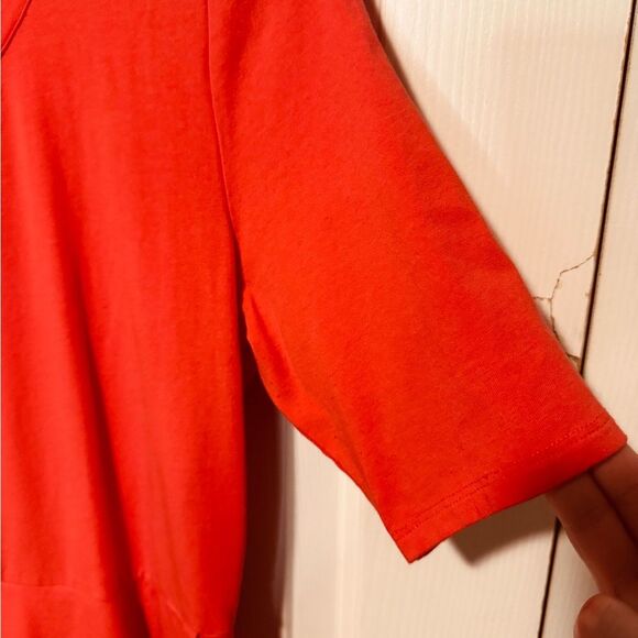 Isaac Mizrahi Red Peplum Short Sleeve Top - Picture 5 of 9
